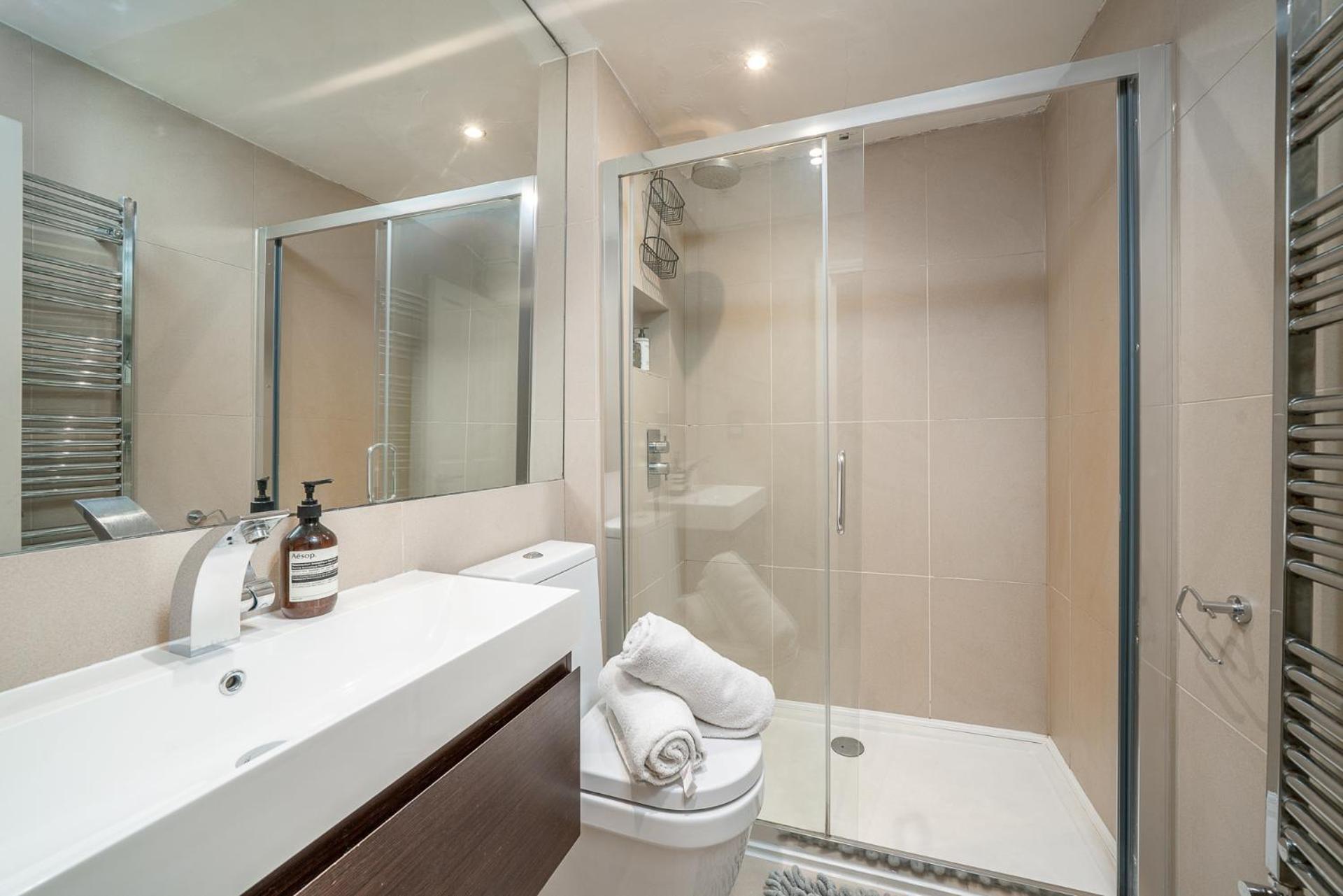 Niru Experience Hidden Gem In Chelsea 2Bd 2Ba Apartman London Kültér fotó